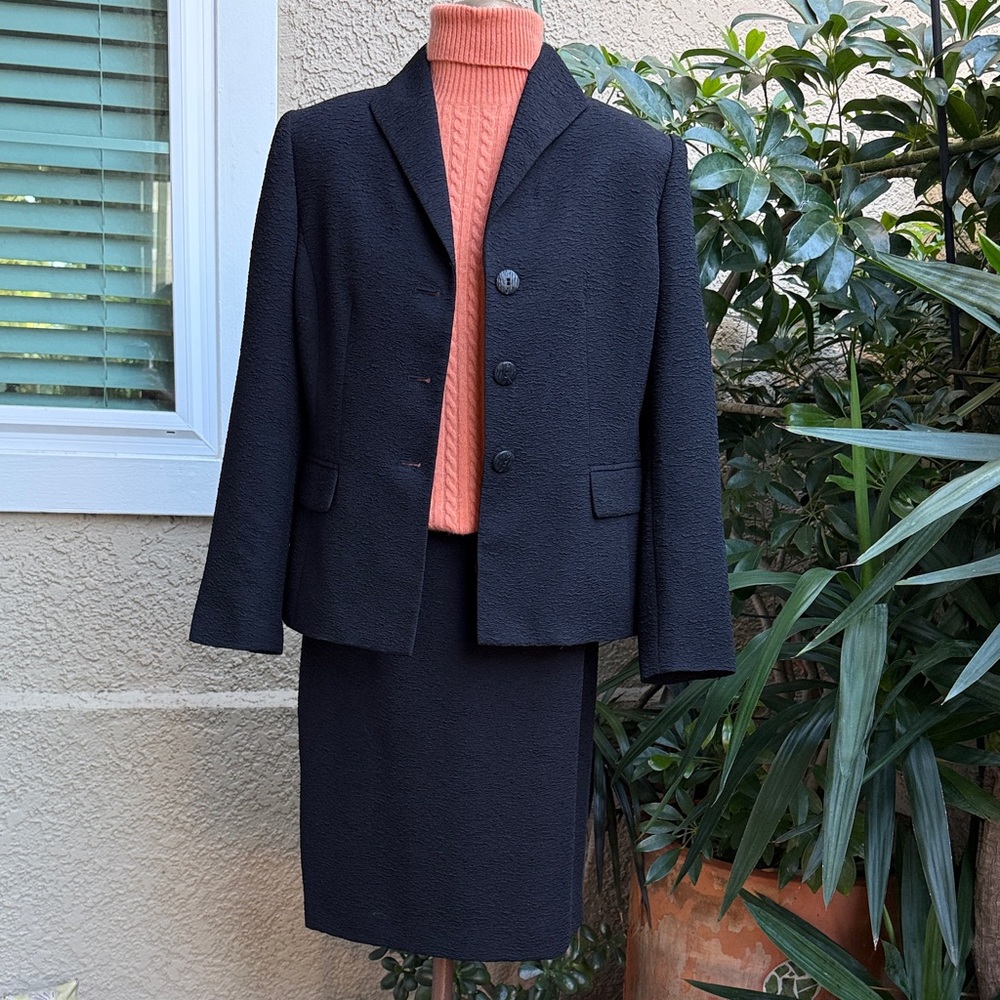 New Vintage Black Kasper skirt set